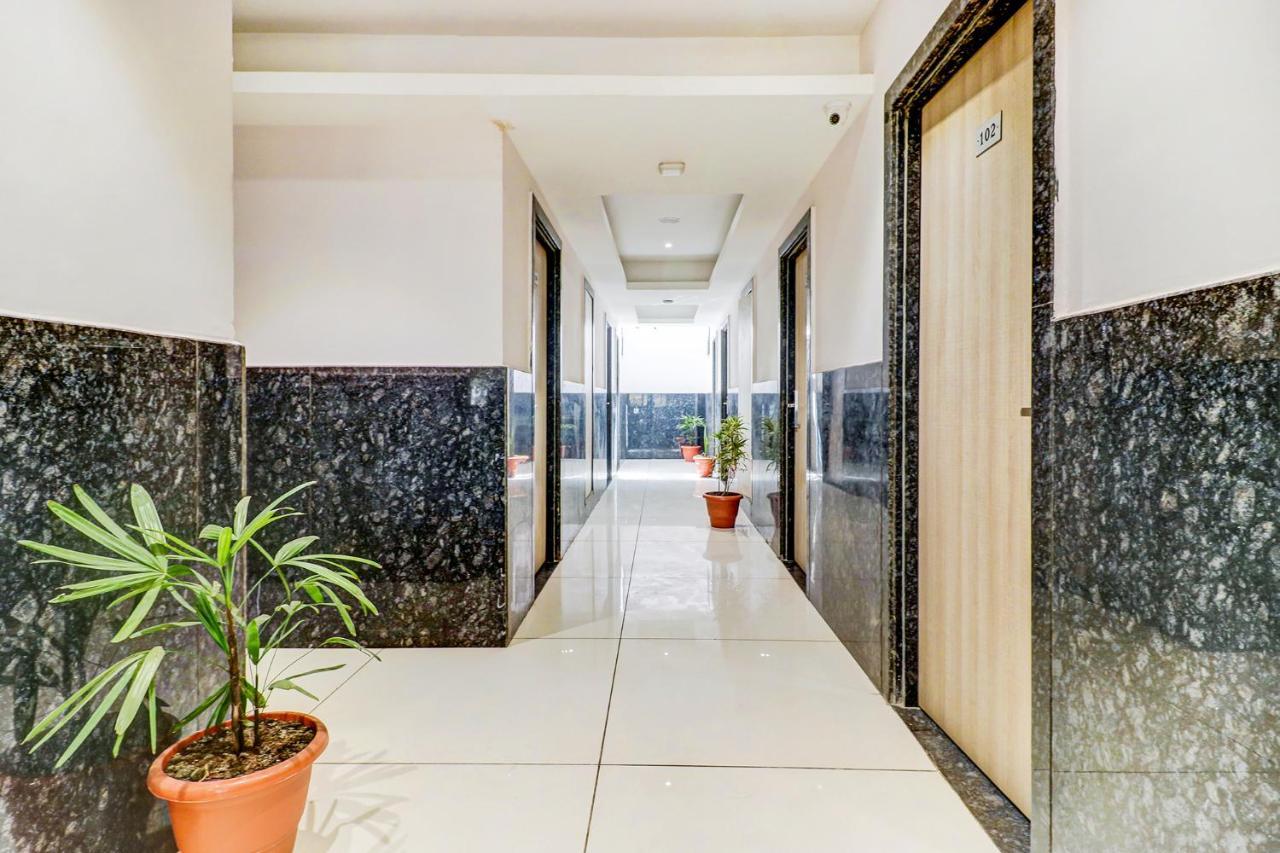 Fabhotel Pishori Inn Indaur Exteriér fotografie