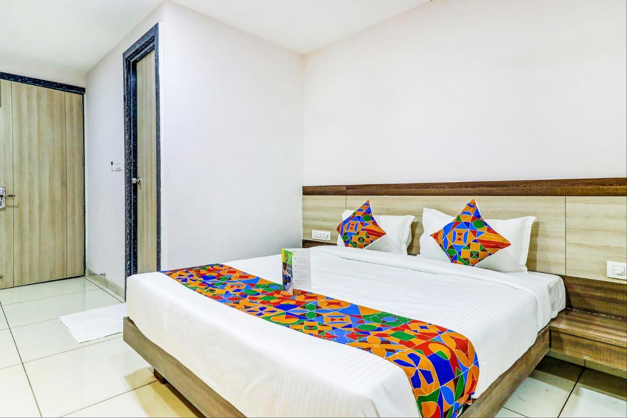 Fabhotel Pishori Inn Indaur Exteriér fotografie