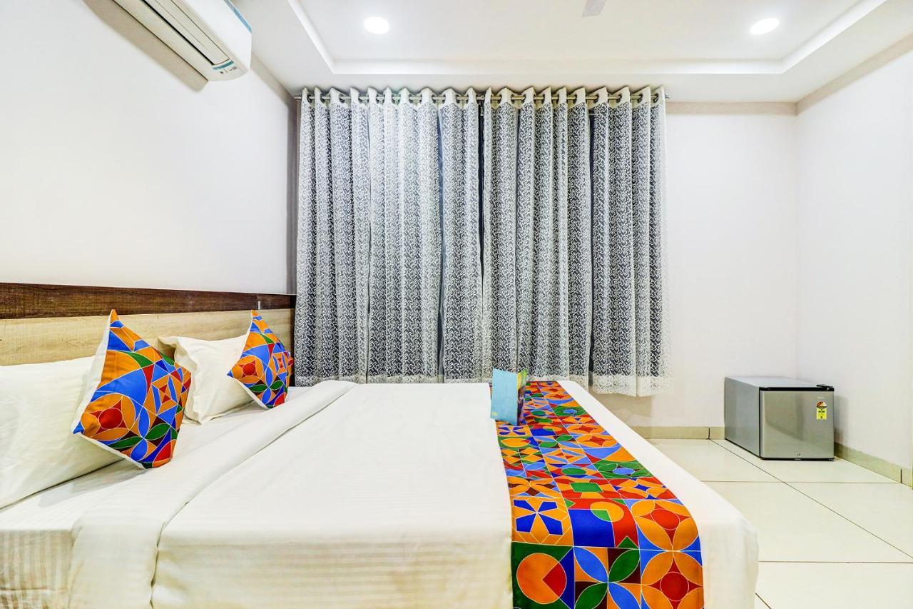 Fabhotel Pishori Inn Indaur Exteriér fotografie